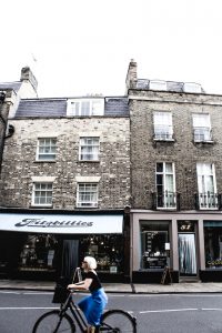 Connect with this beautiful city and celebrate the new TOAST Cambridge store opening. Wander further from the typical tourist routes with this guide to the best places to visit. Read more on Flourish & Wonder...