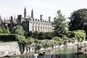 Connect with this beautiful city and celebrate the new TOAST Cambridge store opening. Wander further from the typical tourist routes with this guide to the best places to visit. Read more on Flourish & Wonder...